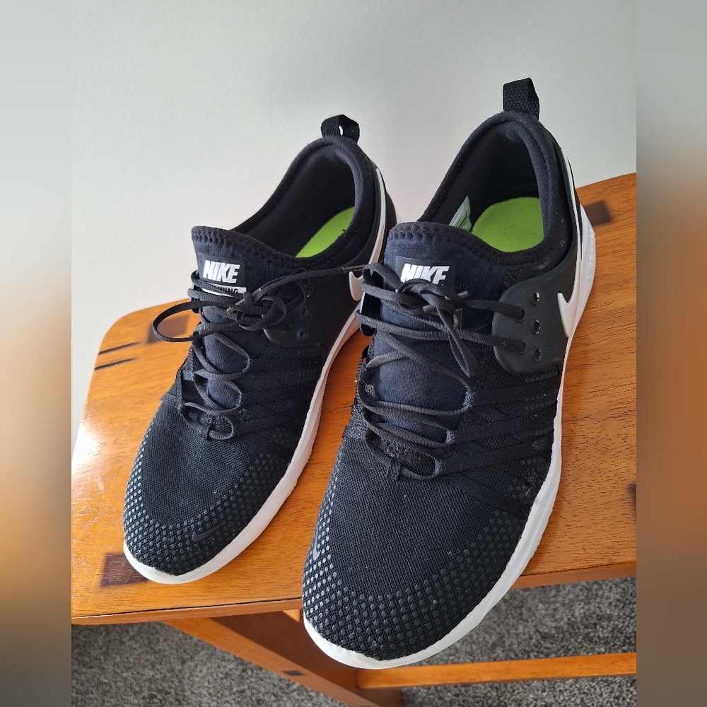 Nike Womens Free TR 7 - Black/White Size 9.5 - Picture 2 of 11